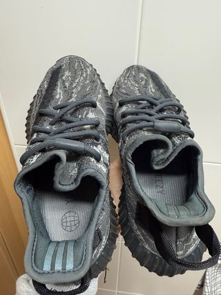 Adidas Yeezy Boost 350 V2