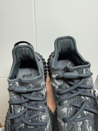 Adidas Yeezy Boost 350 V2