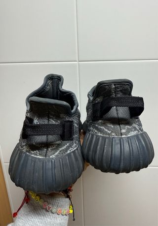 Adidas Yeezy Boost 350 V2