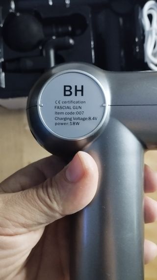 Pistola Masaje + 4 Accesorios