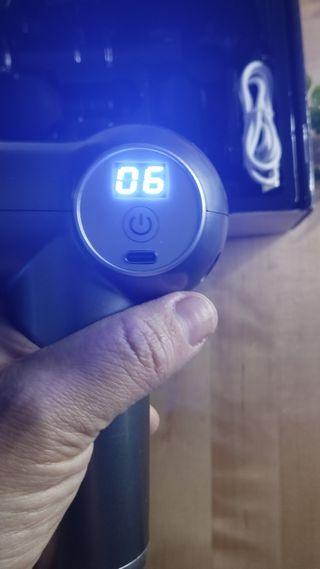 Pistola Masaje + 4 Accesorios