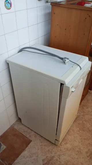 Lavavajillas Blanco BRU