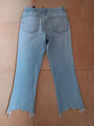 Pantalón vaquero Zara Talla 42