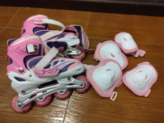 Patines infantiles rosas y morados