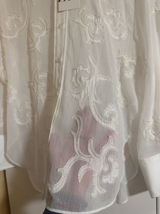 Camisa Zara blanca bordada