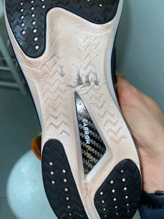 Zapatillas running placa carbono naranja/morado