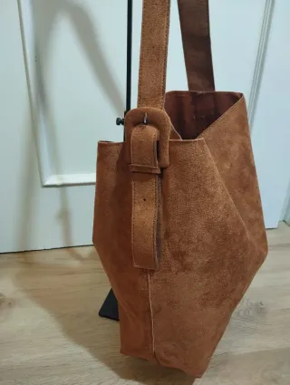Bolso de ante marrón