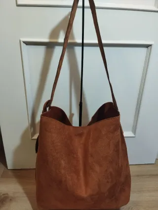 Bolso de ante marrón