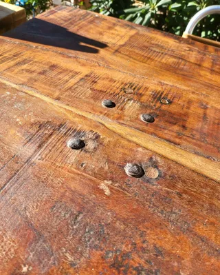 Mesa estilo industrial madera y metal