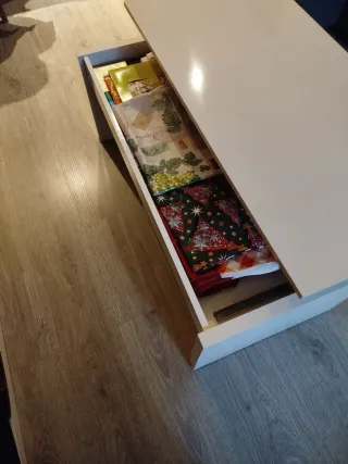 Mesa de centro elevable blanca