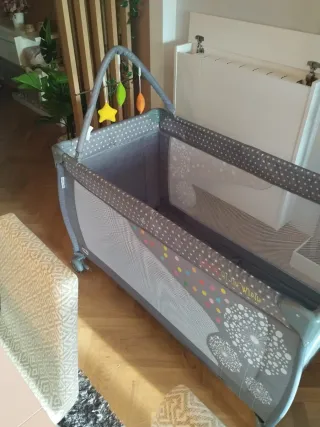 Cuna de viaje / Parque infantil