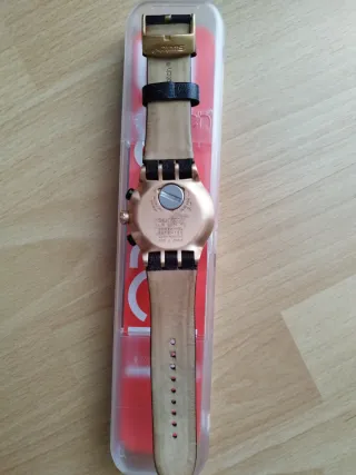 Orologio Swatch Irony V8 Nero e Oro