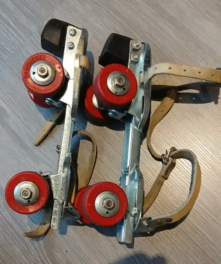 Patines Vintage SANCHESKI Ruedas Rojas