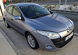 Renault Megane 5P