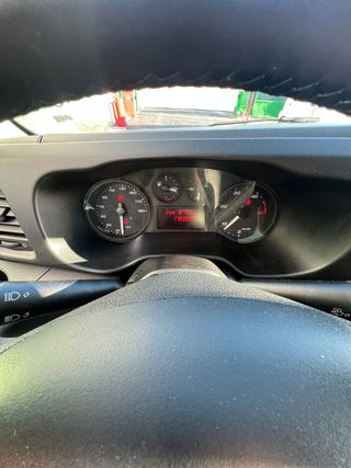 IVECO DAILY 35C14 RAMPA ELEVADORA 2019