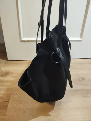 Bolso Negro Suede con Neceser