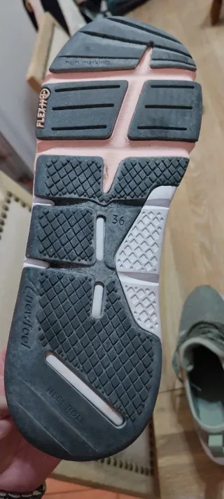Deportivas chica grises y rosas