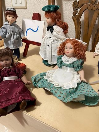 11 Bambole in Porcellana 13cm