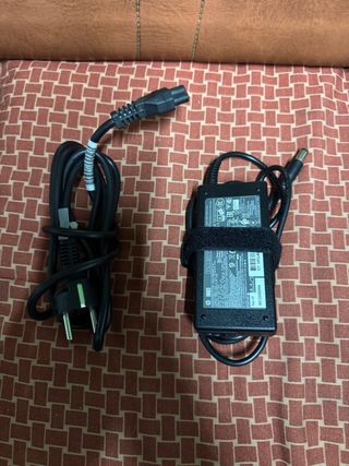 Cargador HP 65W portátil