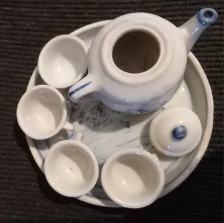 Servizio da tè miniatura porcellana