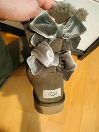 Botas UGG Marrones con Lazos 38.