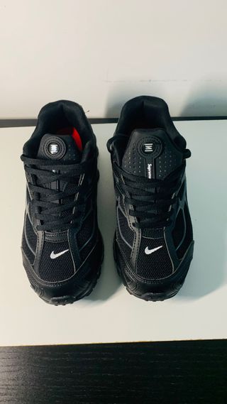 Zapatillas Nike Shox Supreme Negras