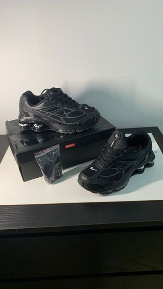 Zapatillas Nike Shox Supreme Negras