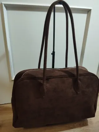 Bolso marrón de ante sintetico