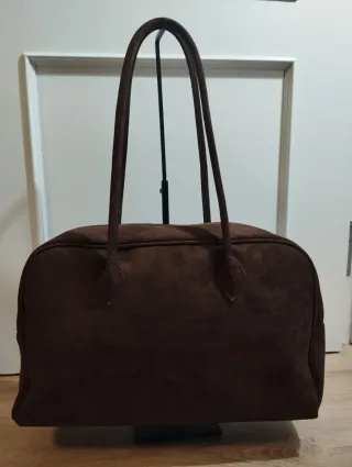 Bolso marrón de ante sintetico
