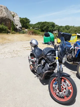 Yamaha BT1100 Bulldog Negra