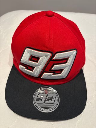 Gorra Marc Márquez 93 Plana Roja y Negra