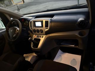 Nissan NV200 2015