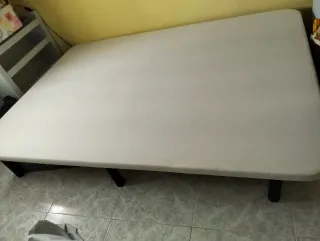 Base tapizada Ikea 140x200 cm 6 patas