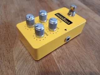 Pedal Fuzz Empress Guitarra