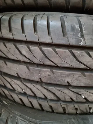 Neumáticos 215/50 R17