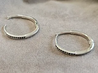 Pendientes Aro Plata con Circonitas Negras