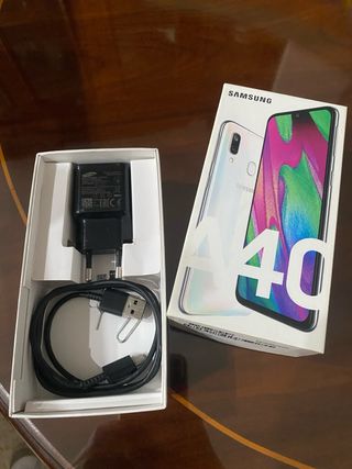 Samsung Galaxy A40 Bianco