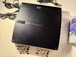 PlayStation 3 Slim 320GB + 6 Giochi