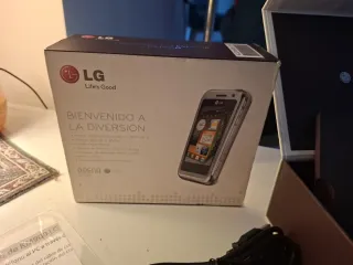 LG Arena KM900 Plata