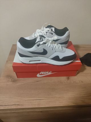 Nike Air Max 1 originales  sin estrenar.