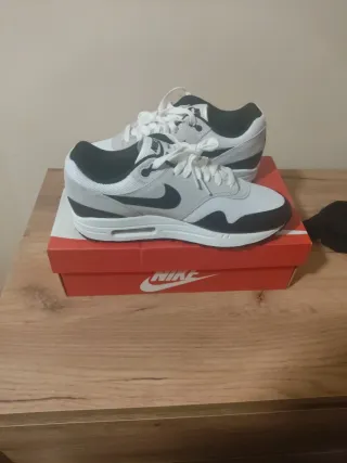 Nike Air Max 1 originales  sin estrenar.