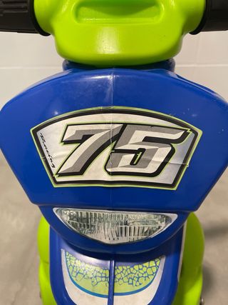 Moto de juguete tipo correpasillos