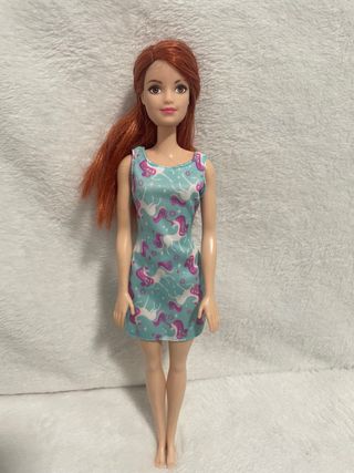 Muñeca Barbie Peliroja Vestido Unicornios