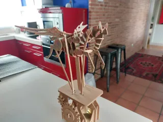 Maqueta Caballo Mecánico Madera Pegasus
