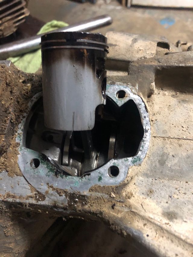 Cilindro Honda Sky con pistón y culata 20000 klm