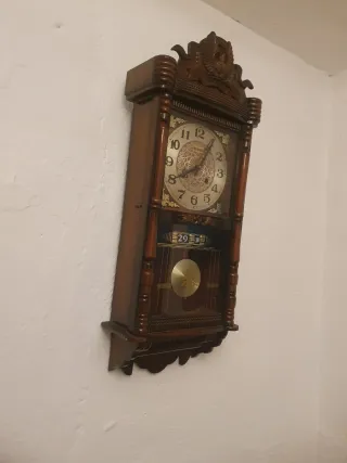 Reloj de pared Mibang antiguo