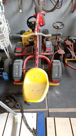 Cuatriciclos de pedales para educación vial