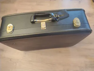 Maleta antigua Salomé