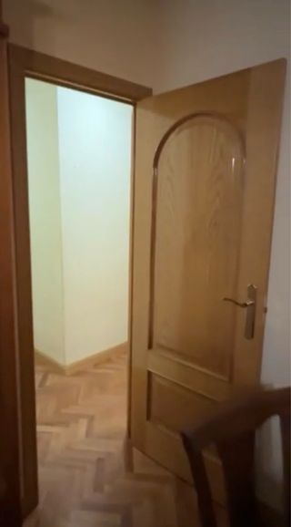 Puerta de madera interior