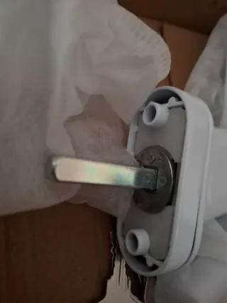 3 Manillas Oscilobatientes con Llave